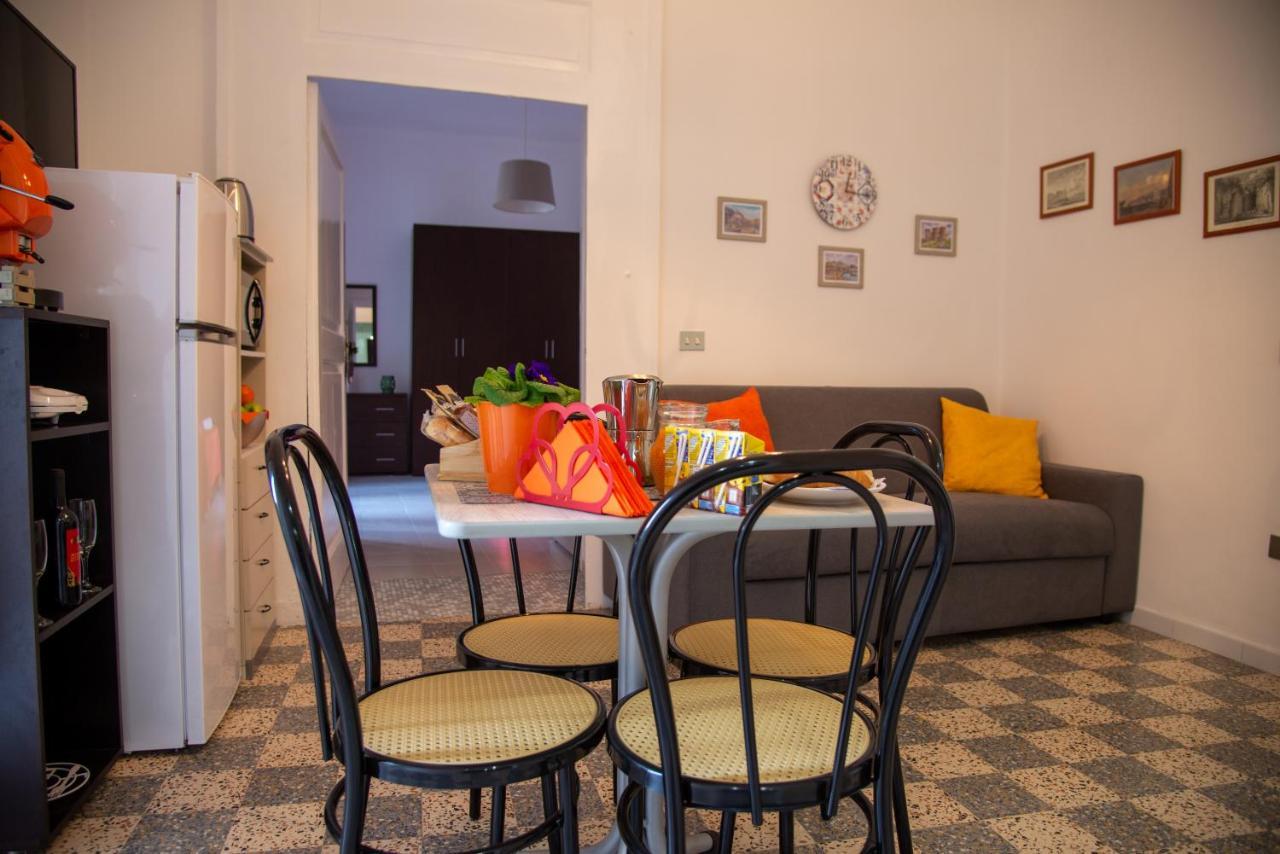 Apartamento Domus Anticaglia By Domusextra Nápoles Exterior foto